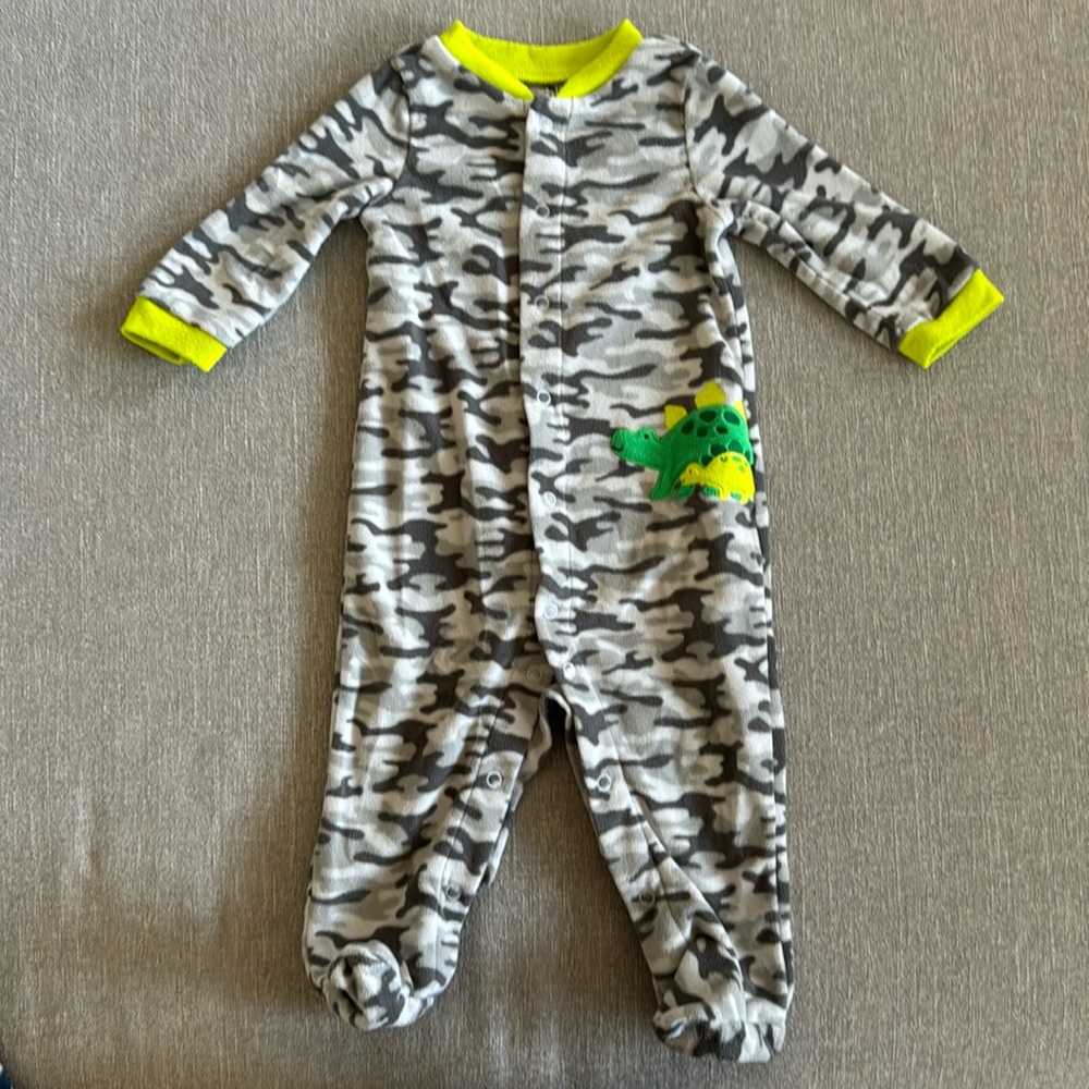 Carters baby sleep and play